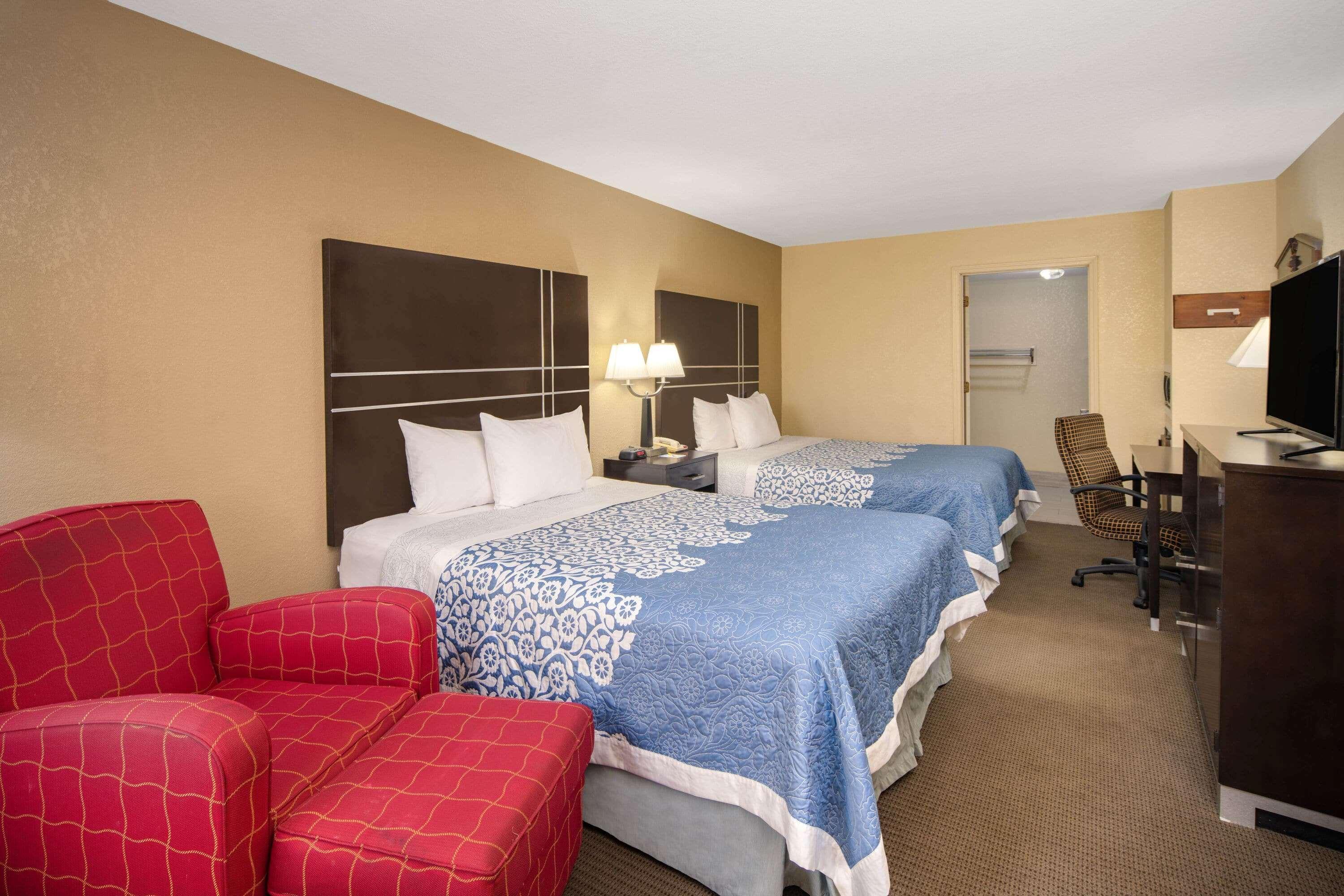 Days Inn By Wyndham Thomaston Exteriér fotografie