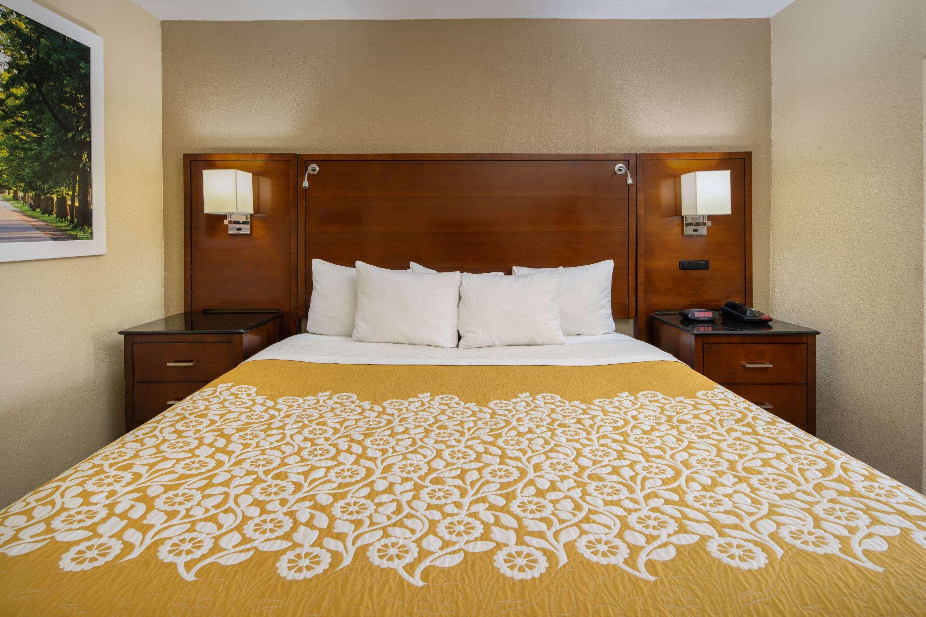 Days Inn By Wyndham Thomaston Exteriér fotografie