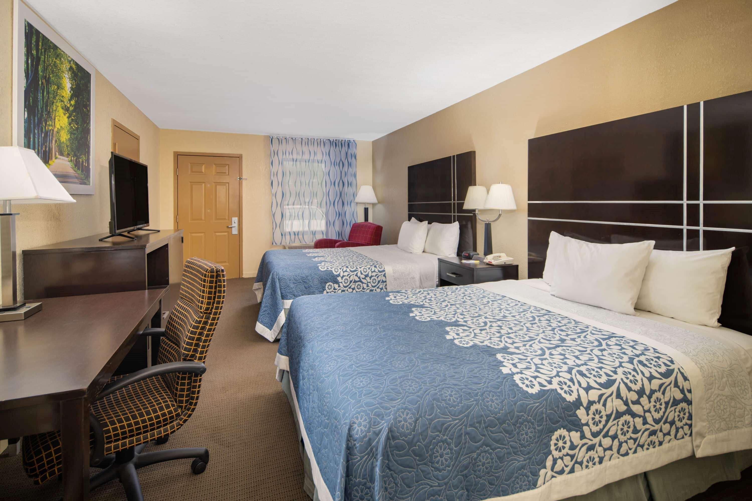 Days Inn By Wyndham Thomaston Exteriér fotografie